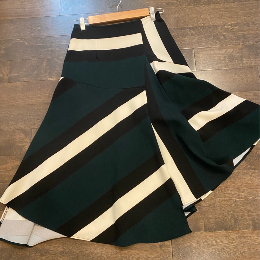 In perfect condition Antropologie skirt!